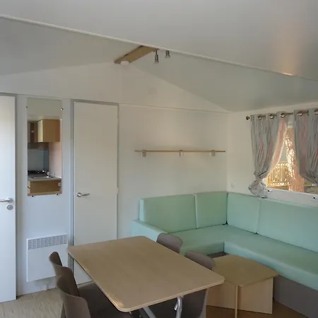 Camping La Bergerie Plage 4*