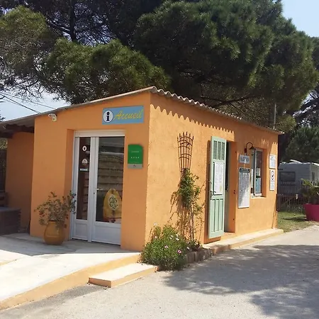 Camping La Bergerie Plage 4* Hyères